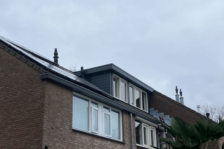 Dakkapel Hendrik-Ido-Ambacht