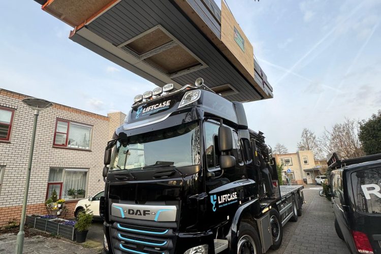 Voorbereiding dakopbouw stadspolders